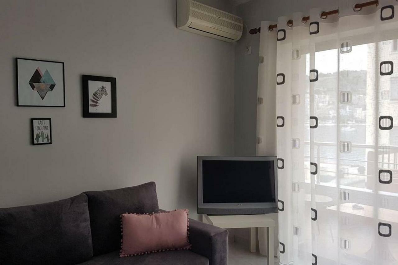Stylish Seaview House Sarande Exterior photo